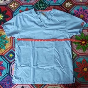 2 Pairs Dickies Blue Short Sleeve Scrub Tops Sz XS